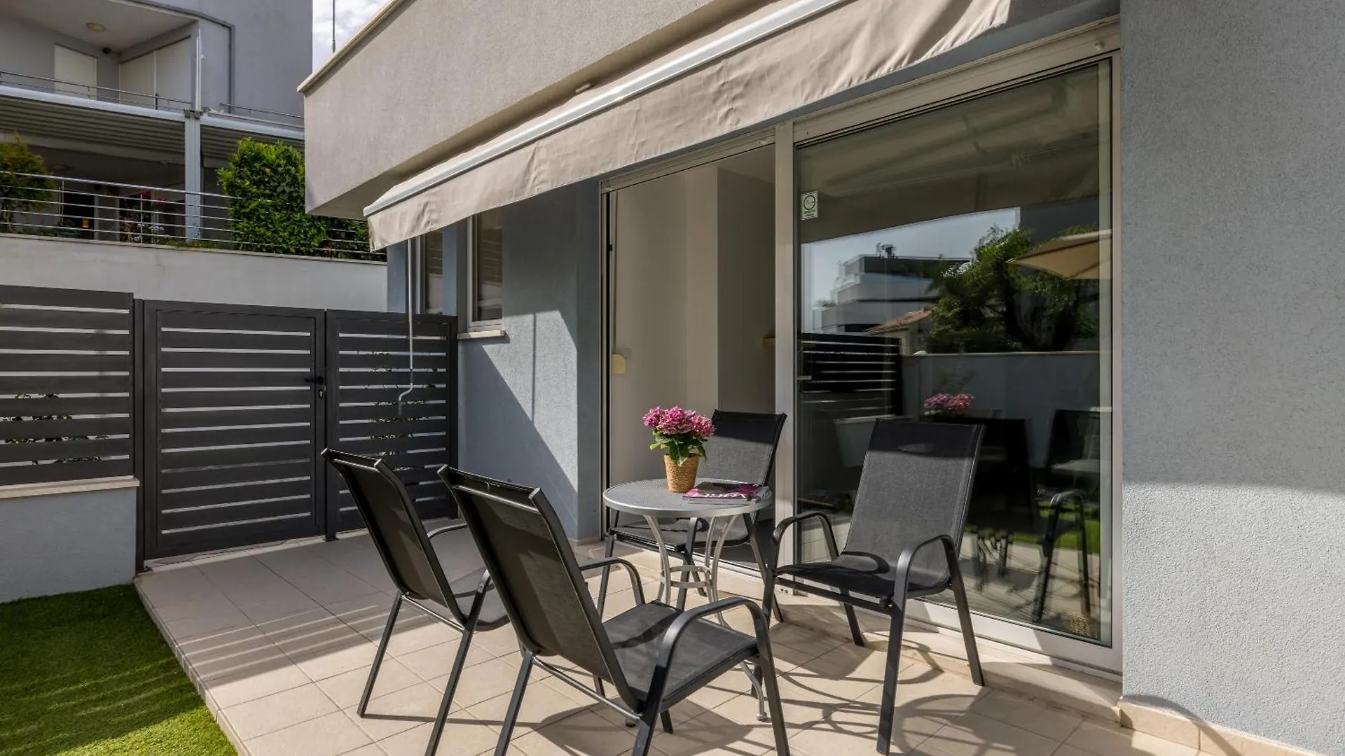 Adriatic Queen Rooms & Apartments Split