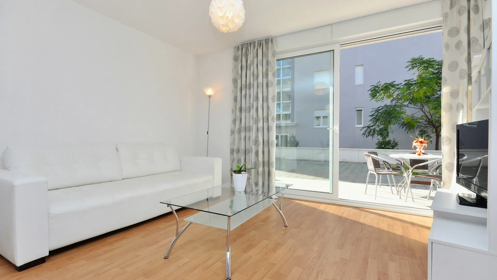 Adriatic Queen Rooms & Apartments Split