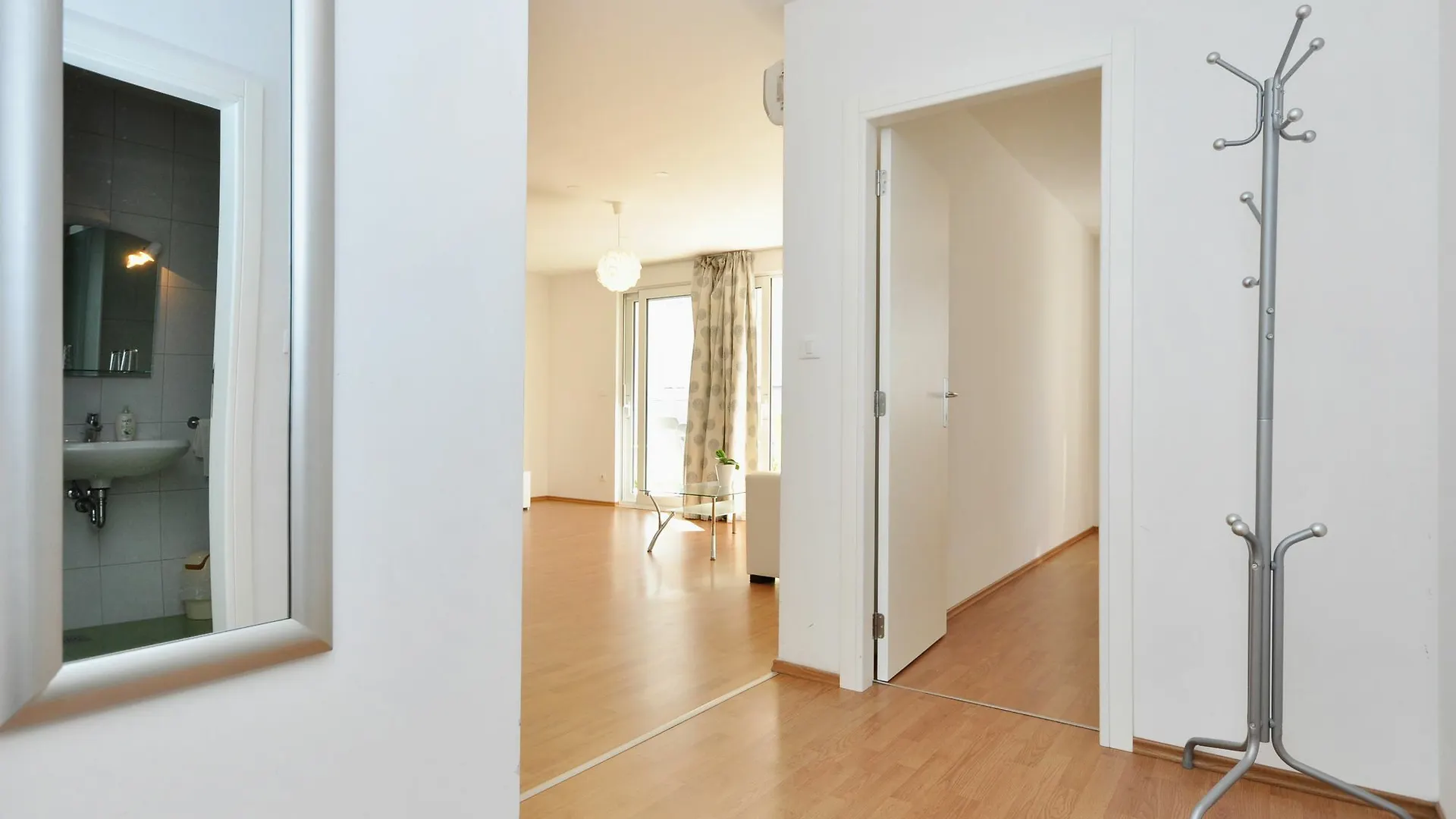 Adriatic Queen Rooms & Apartments Split