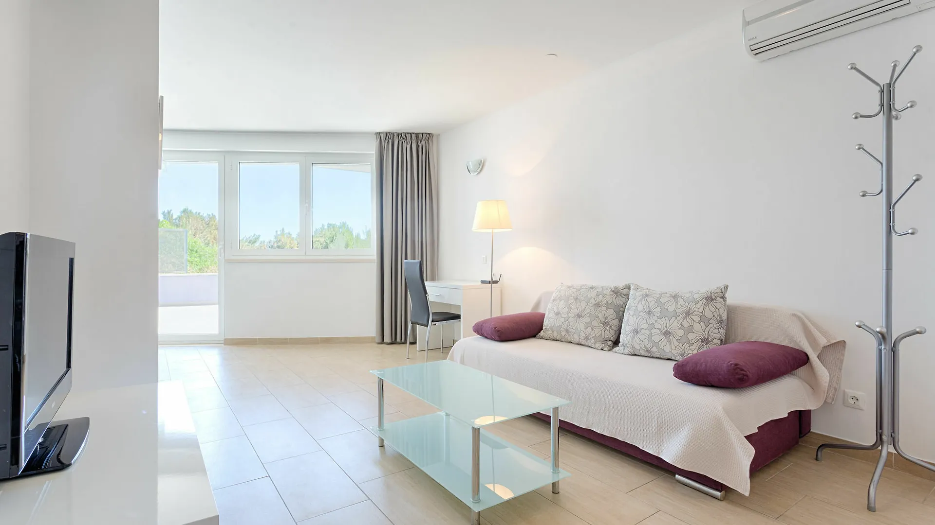 Adriatic Queen Rooms & Apartments Split