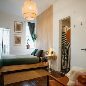 Private With Private Bathroom And Backyard Homestay New York