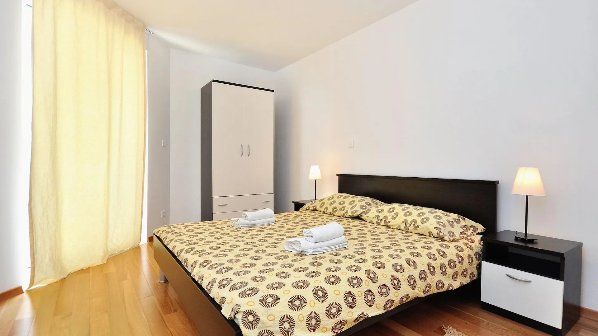 Adriatic Queen Rooms & Apartments Split