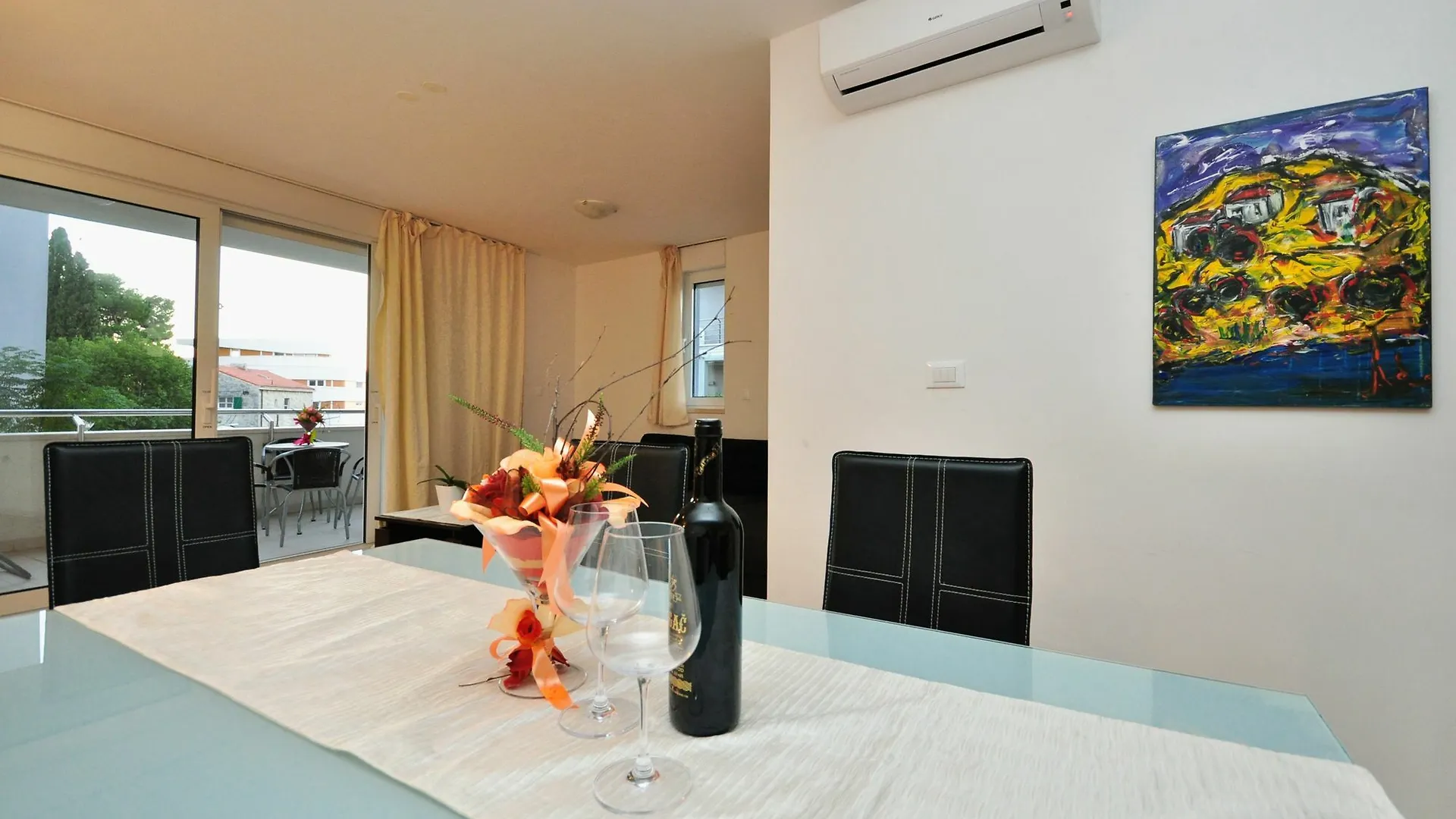 Adriatic Queen Rooms & Apartments Split